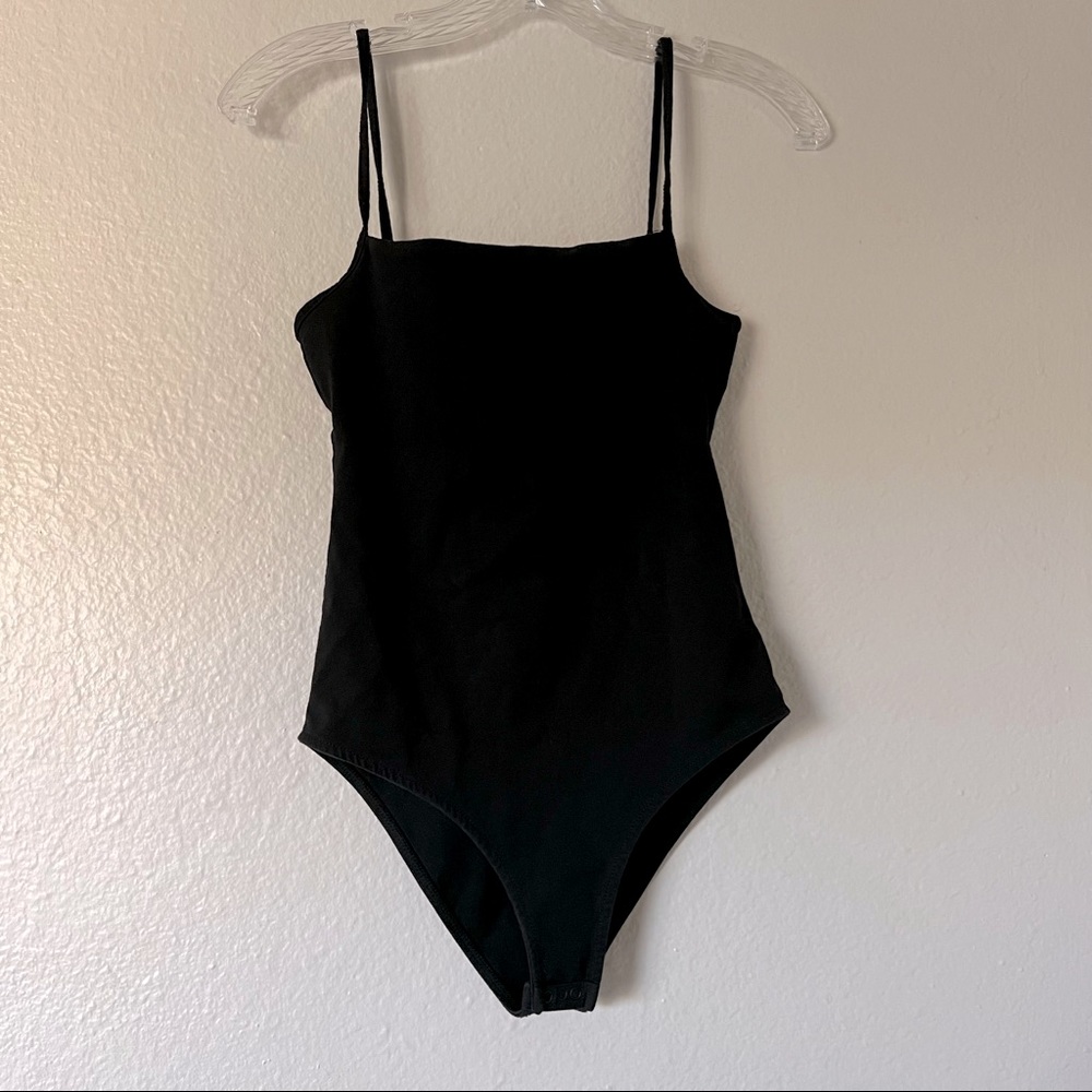 COTTON ON • Black Spaghetti Strap Square neck bodysuit Size XS